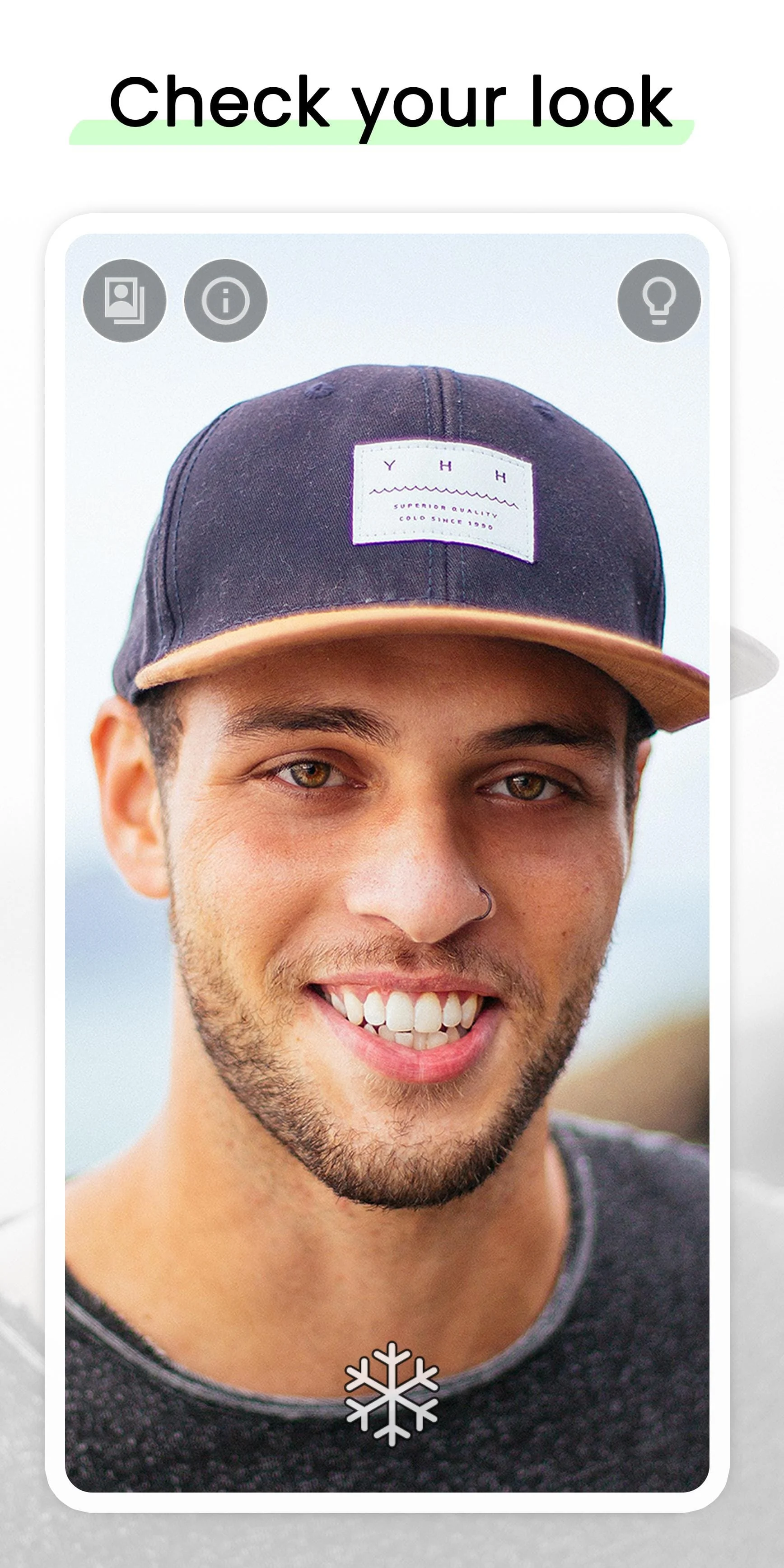 Mirror - Fullscreen Mirror App Screenshot 1